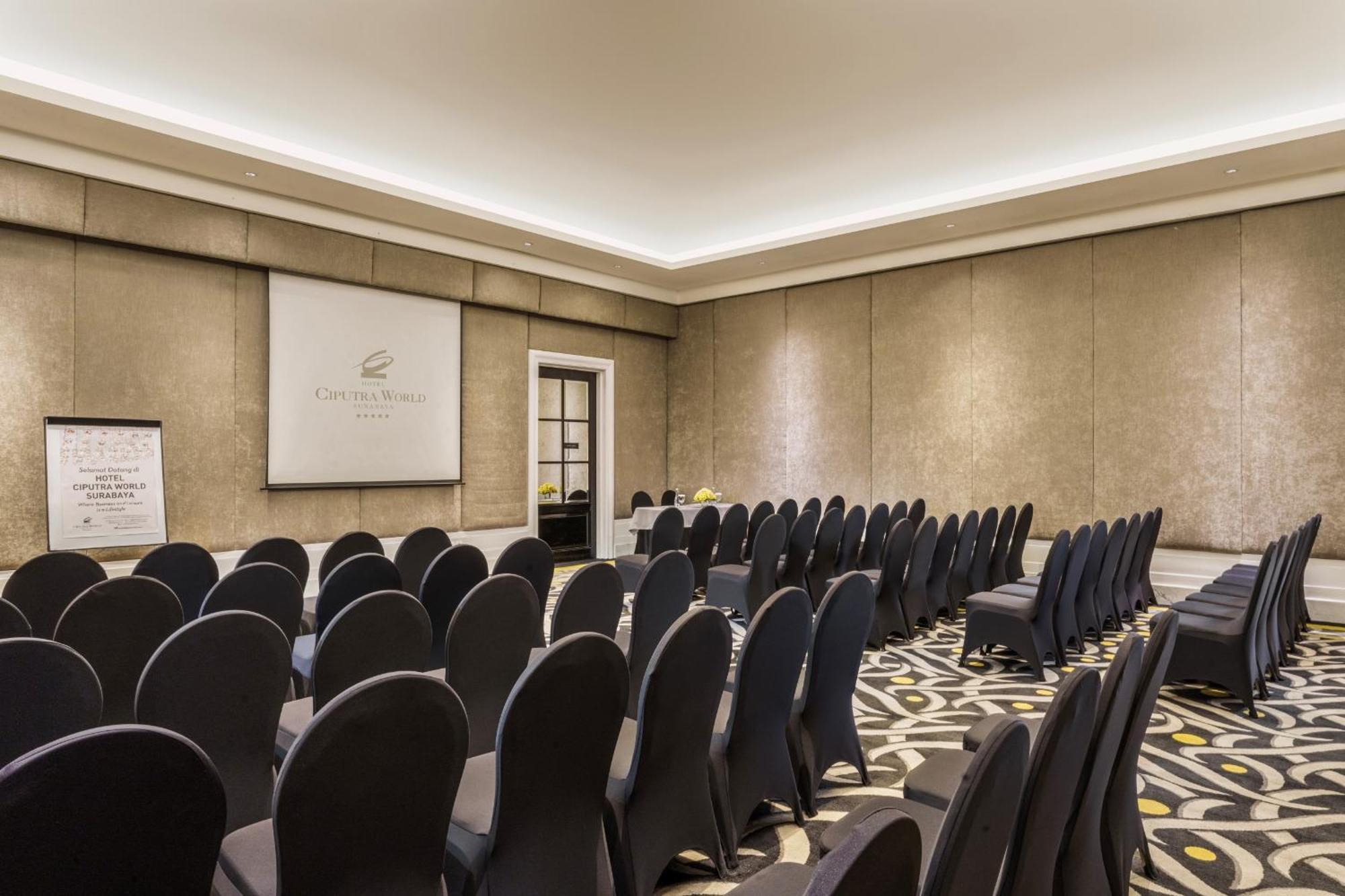 Hotel Ciputra World Surabaya Managed By Swiss-Belhotel International Zewnętrze zdjęcie