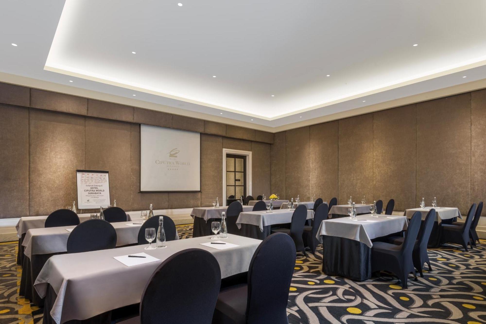 Hotel Ciputra World Surabaya Managed By Swiss-Belhotel International Zewnętrze zdjęcie